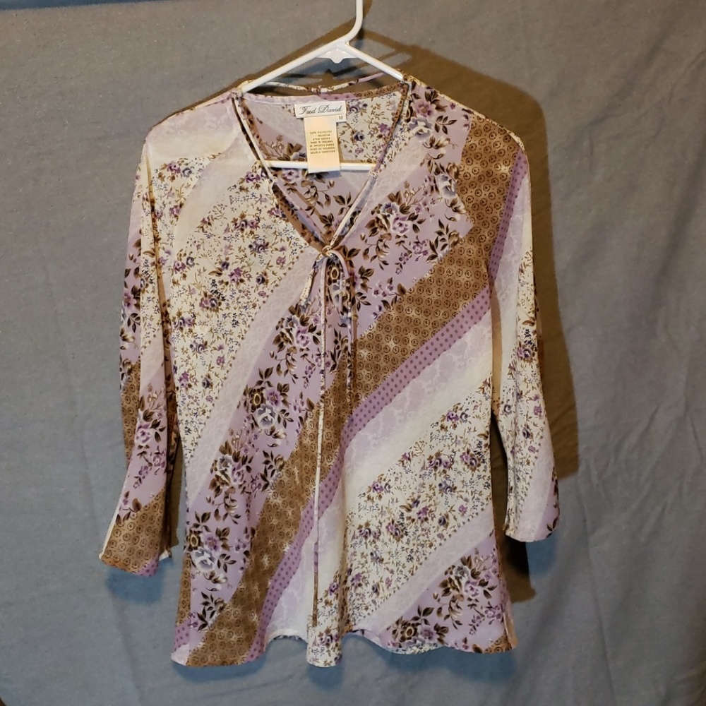 Floral Sheer 3/4 Length Sleeve Blouse